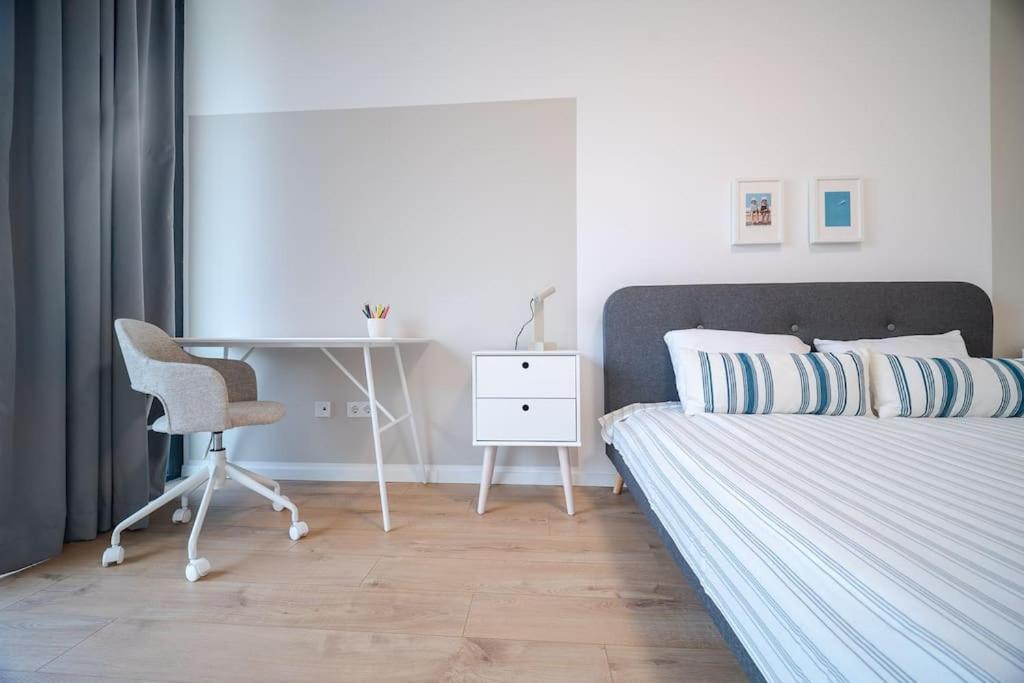 Mycampus 1 Bdrm, Stay 4, Free Parking, Garden, Self Check-In Sofie Exteriér fotografie